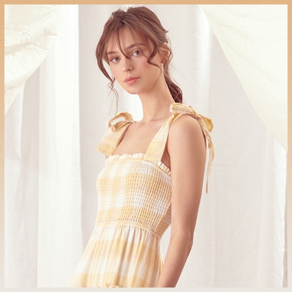 🌴 Storia Sunny Days" Beautiful Tiered Ruffled Smocked Bodice Lined Maxi Dress - Picture 12 of 16